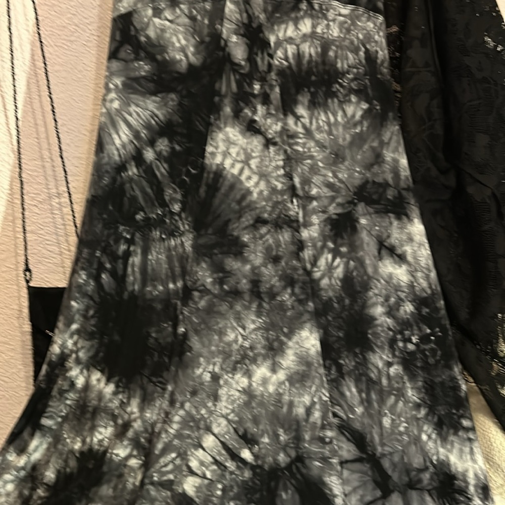 🔥 SOLD 🔥Steve Madden tye dye maxi dress - Picture 5 of 16